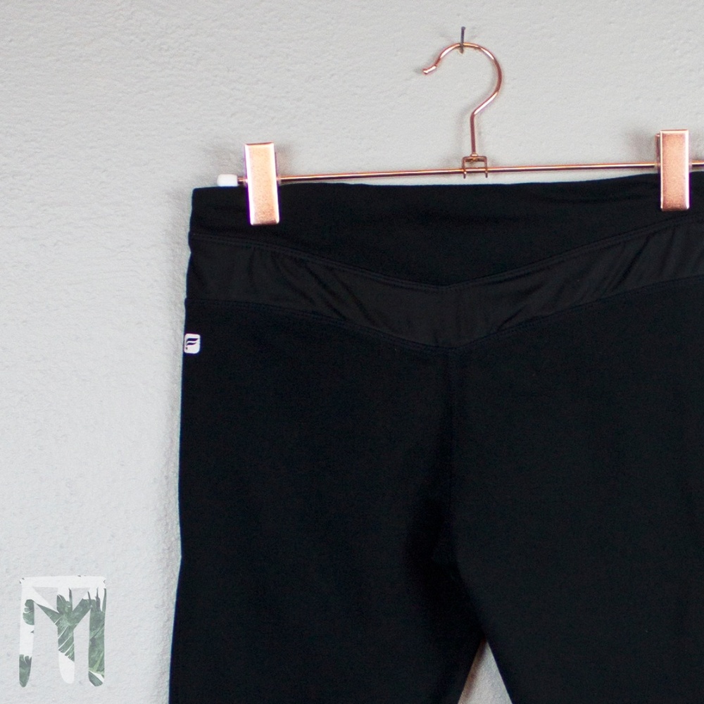 Fabletics Black Powerhold Provence Capri Leggings